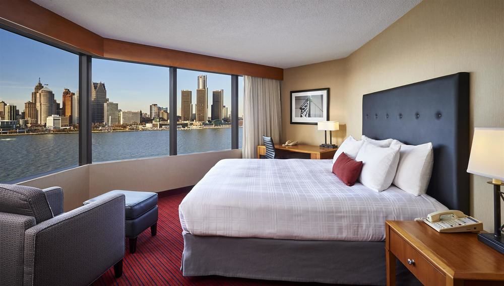 Western Waterfront 3*