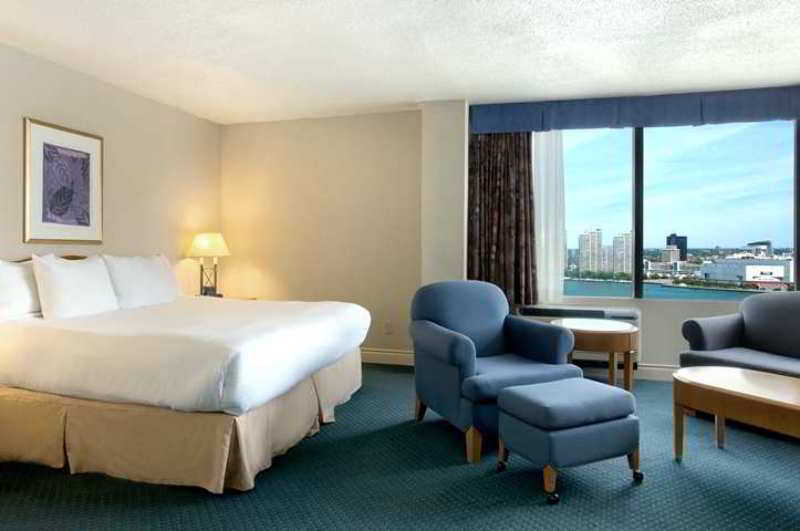 Western Waterfront 3*