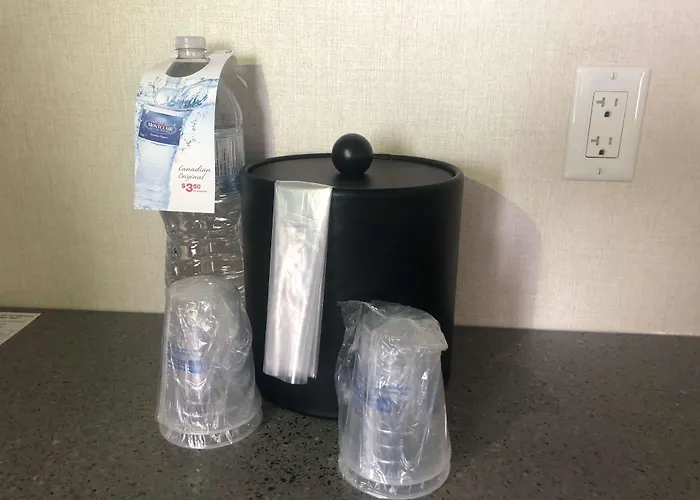 Best Western Plus Waterfront Hotel